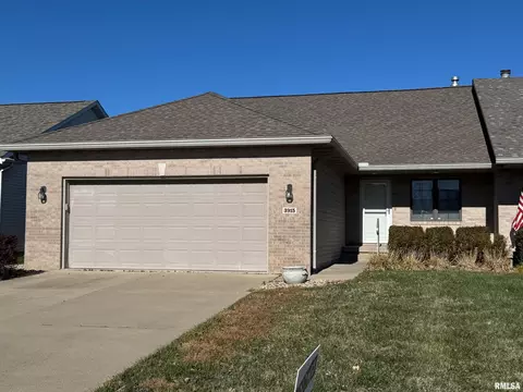3915 Lear Dr, Springfield, IL 62711 photo 2