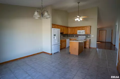3915 Lear Dr, Springfield, IL 62711 photo 7