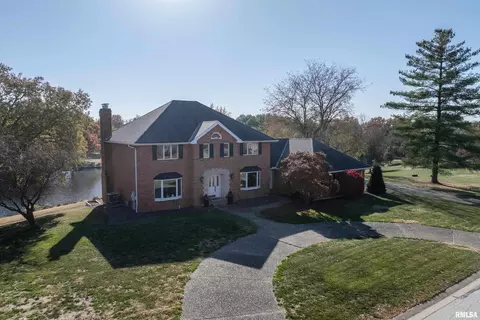 4004 Marian Dr, Quincy, IL 62305