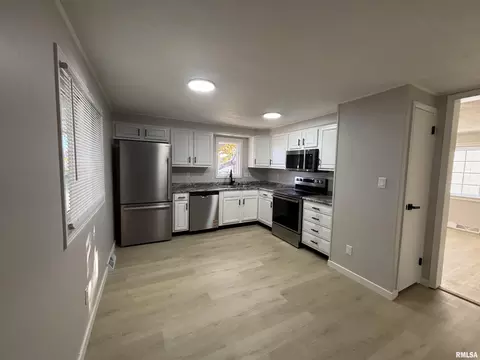 3017 Rivendel Dr, Springfield, IL 62702 photo 5