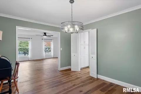 Entry Way - 929 Roanoke Dr, Springfield, IL 62702 photo 4 of 4