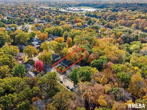 View/Area - 929 Roanoke Dr, Springfield, IL 62702 photo 5 of 5