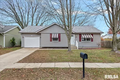 25 Elm Tree Ct, Taylorville, IL 62568