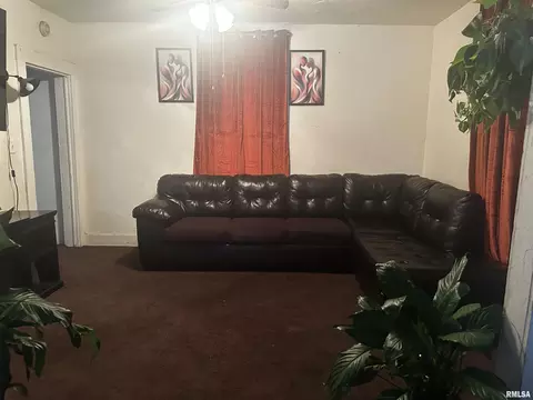 1927 S 13th St, Springfield, IL 62703 photo 3