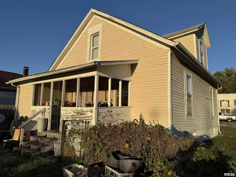 1927 S 13th St, Springfield, IL 62703 photo 2