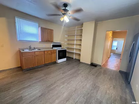 1622 E Miller St, Springfield, IL 62702 photo 3