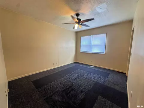1622 E Miller St, Springfield, IL 62702 photo 5