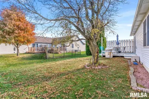 Exterior - 2816 Haggard Dr, Springfield, IL 62711 photo 5 of 6