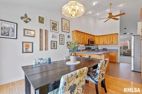 Dining - 2816 Haggard Dr, Springfield, IL 62711 photo 3 of 3