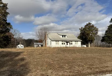 12084 County Road 900 N Rd, Bath, IL 62617