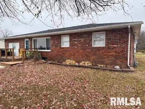 1136 N Diamond St, Jacksonville, IL 62650