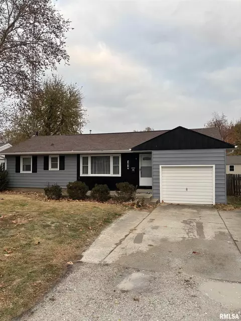 1414 Hardin Ave, Jacksonville, IL 62650