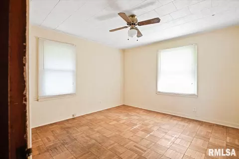 Bedroom - 2373 E Kys, Springfield, IL 62702 photo 1 of 3