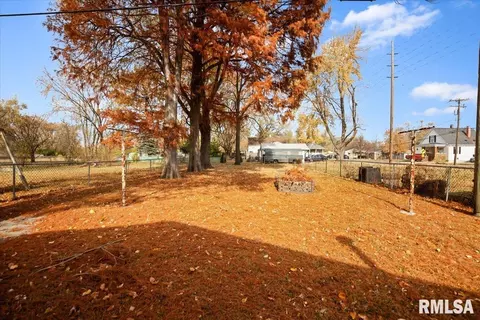 Exterior - 2373 E Kys, Springfield, IL 62702 photo 2 of 3