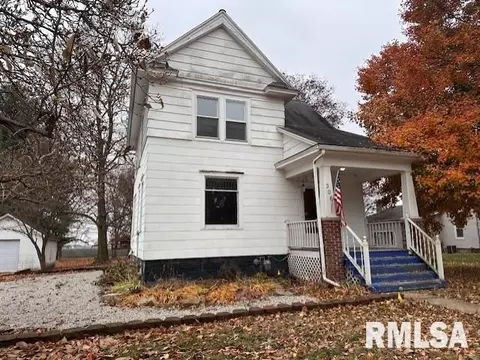 306 E Prairie St, Franklin, IL 62638