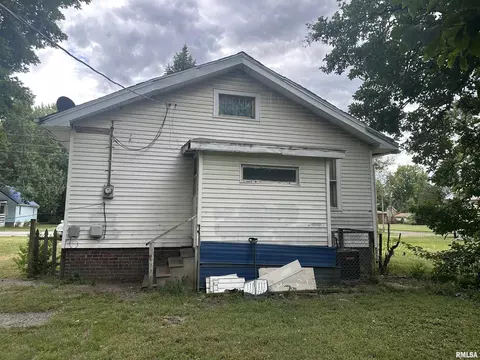 Exterior - 1909 E Cedar St, Springfield, IL 62703 photo 2 of 2
