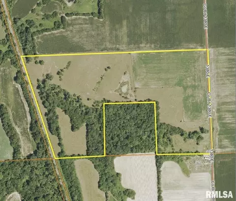 1380 E Rd, Kane, IL 62054