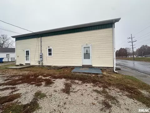 417 Walnut St, Kincaid, IL 62540