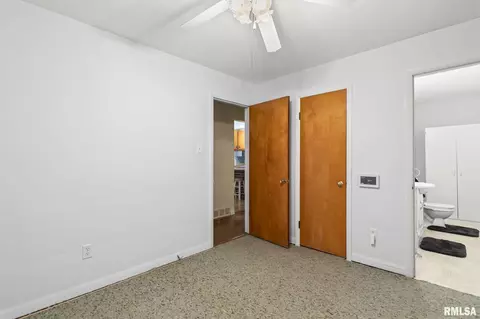 Bedroom - 1527 Chalmers Ave, Springfield, IL 62703 photo 1 of 4