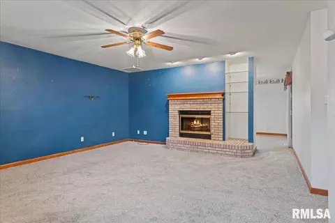 2829 Wellington Dr, Springfield, IL 62703 photo 4