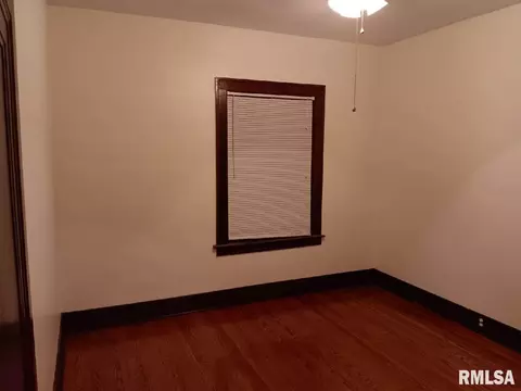 Bedroom - 447 W Cook, Springfield, IL 62704 photo 1 of 2
