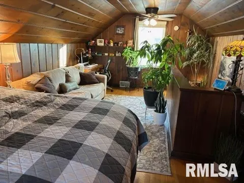 Bedroom - 2425 S State St, Springfield, IL 62704 photo 5 of 5