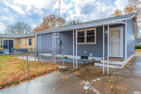 1804 Fairfield Dr, Springfield, IL 62702 photo 4