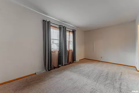 1804 Fairfield Dr, Springfield, IL 62702 photo 13