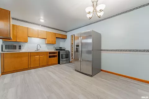 1804 Fairfield Dr, Springfield, IL 62702 photo 10