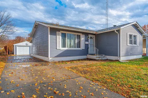 1804 Fairfield Dr, Springfield, IL 62702 photo 2