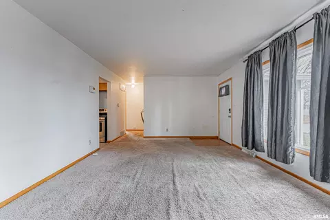 1804 Fairfield Dr, Springfield, IL 62702 photo 7