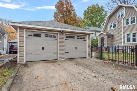 909 S Walnut St, Springfield, IL 62704 photo 44