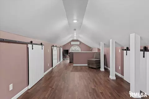 909 S Walnut St, Springfield, IL 62704 photo 34