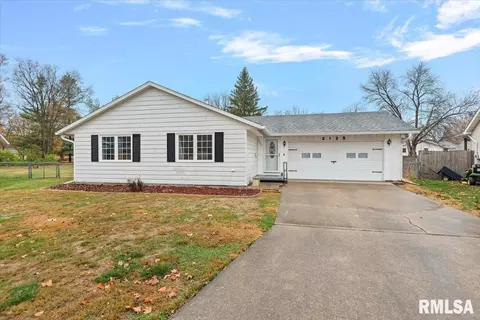 2125 Dunwich Dr, Springfield, IL 62702