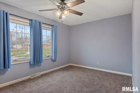 2125 Dunwich Dr, Springfield, IL 62702 photo 18