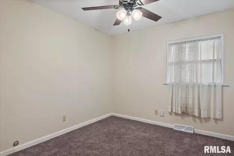 2125 Dunwich Dr, Springfield, IL 62702 photo 16