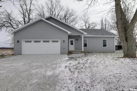 406 N Main St, Payson, IL 62360