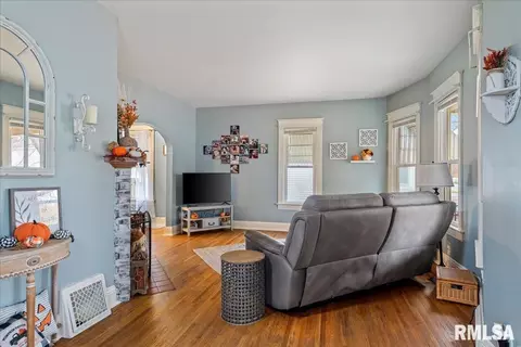 1408 N 3rd St, Springfield, IL 62702 photo 7