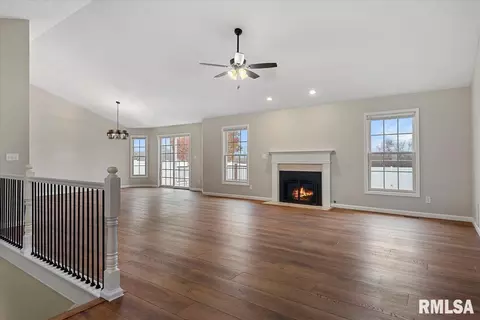 Living - 4817 Greenbriar Dr, Springfield, IL 62711 photo 1 of 5