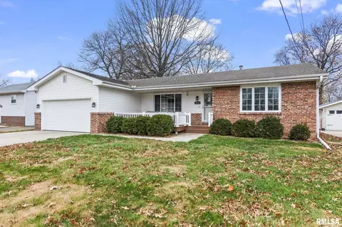 Exterior - 3223 West St, Springfield, IL 62707 photo 3 of 8