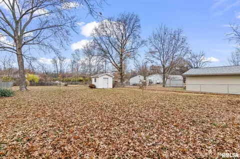 Exterior - 3223 West St, Springfield, IL 62707 photo 5 of 8