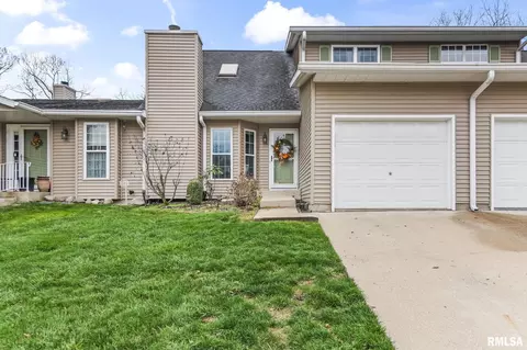3 Woodbury Hill Ln, Springfield, IL 62711