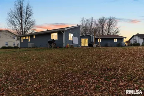 Exterior - 3 Settlers Ln, Springfield, IL 62707 photo 11 of 11