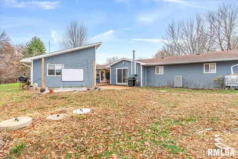 Exterior - 3 Settlers Ln, Springfield, IL 62707 photo 3 of 11