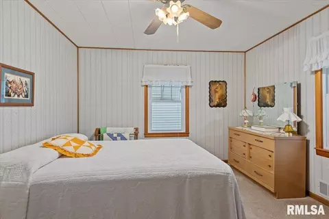 Bedroom - 3213 Sherman St, Springfield, IL 62703 photo 1 of 5