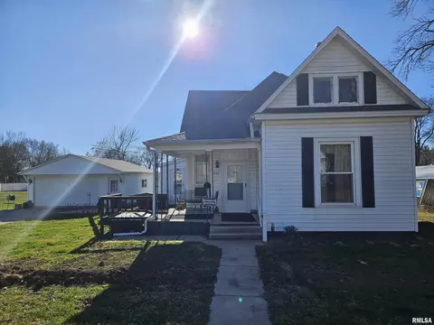 211 W Mulberry, San Jose, IL 62682
