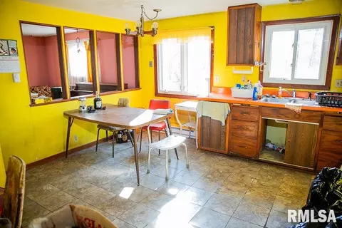 Kitchen - 7319 Malone Rd, Alma, IL 62807 photo 1 of 2