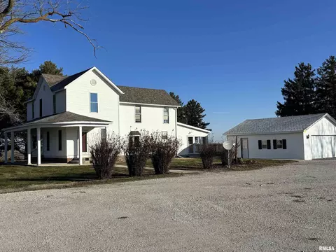 1836 N 1300 E Rd, Taylorville, IL 62568