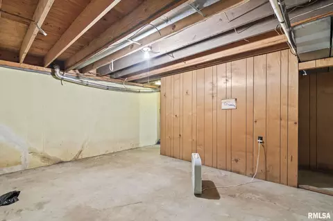 Other - 2108 Austin Dr, Springfield, IL 62704 photo 6 of 9
