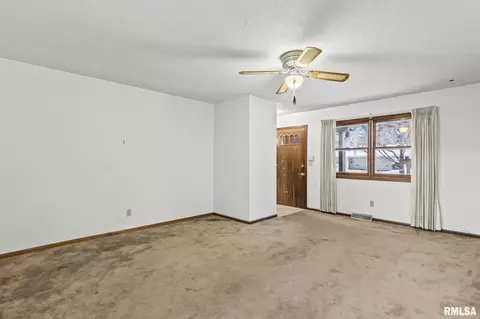 Living - 2108 Austin Dr, Springfield, IL 62704 photo 1 of 7